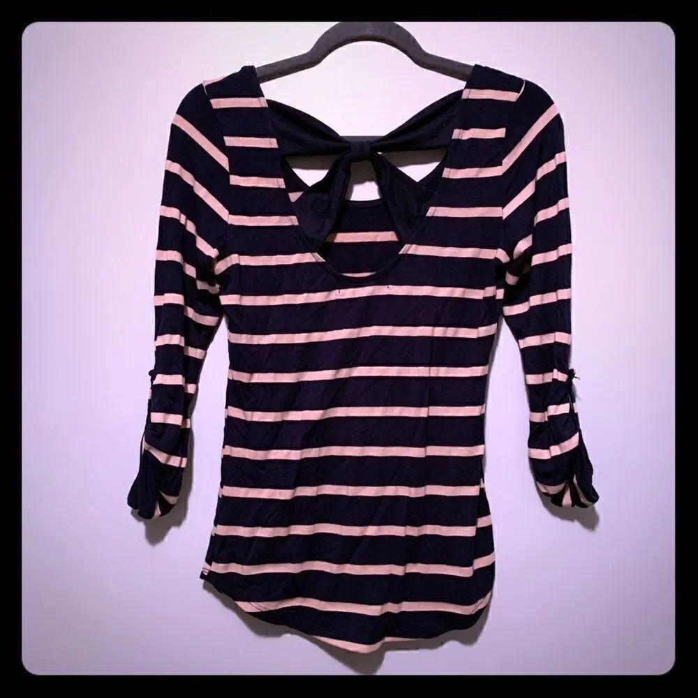 Monteau open back T - Picture 2 of 5